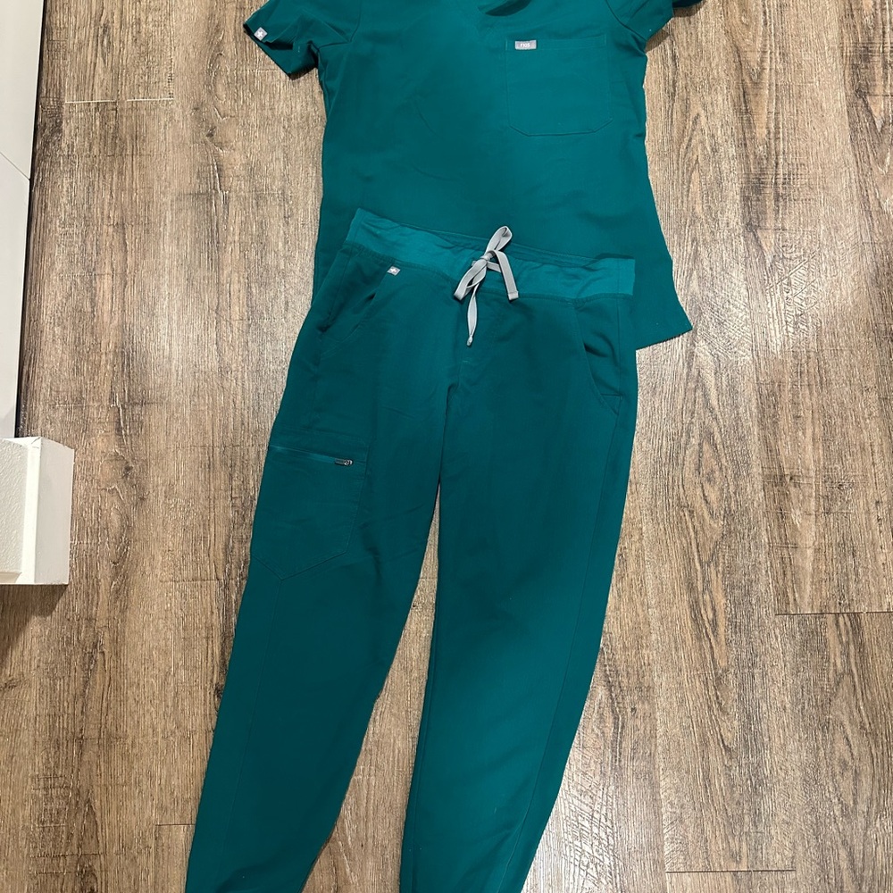Figs Teal Scrub Set
